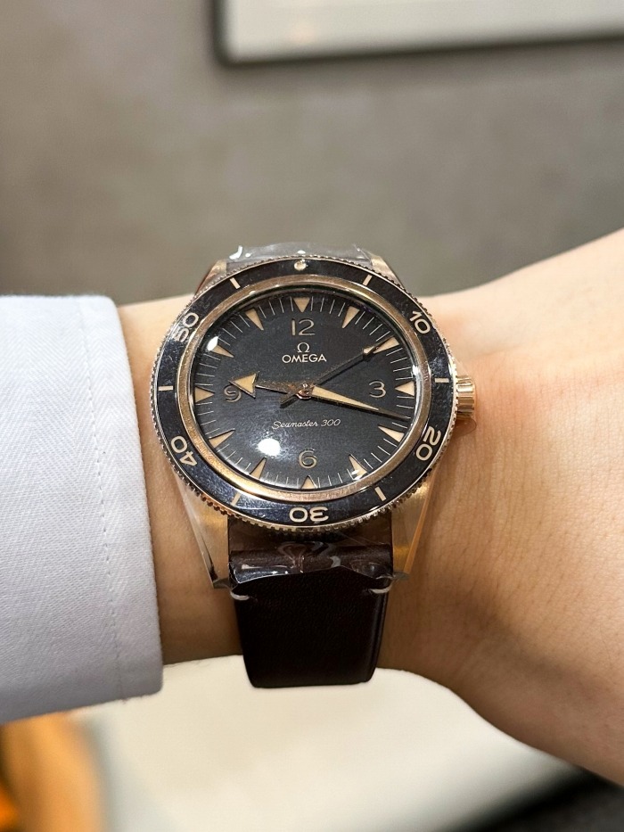 オメガ(OMEGA) シーマスター300 SEAMASTER300 | HASSIN | ブランド